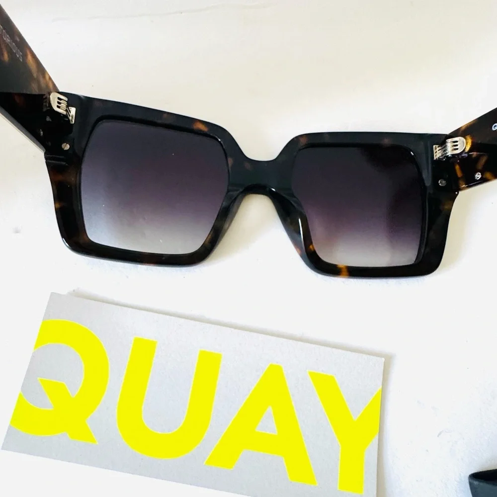 NEW IN BOX!! Quay Notorious Sunglasses in Tortoise - Picture 15 of 16